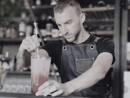 Vendéglátásból a webdesign felé